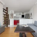 Elegant & Modern Apartment With Parking By Noclegi Renters