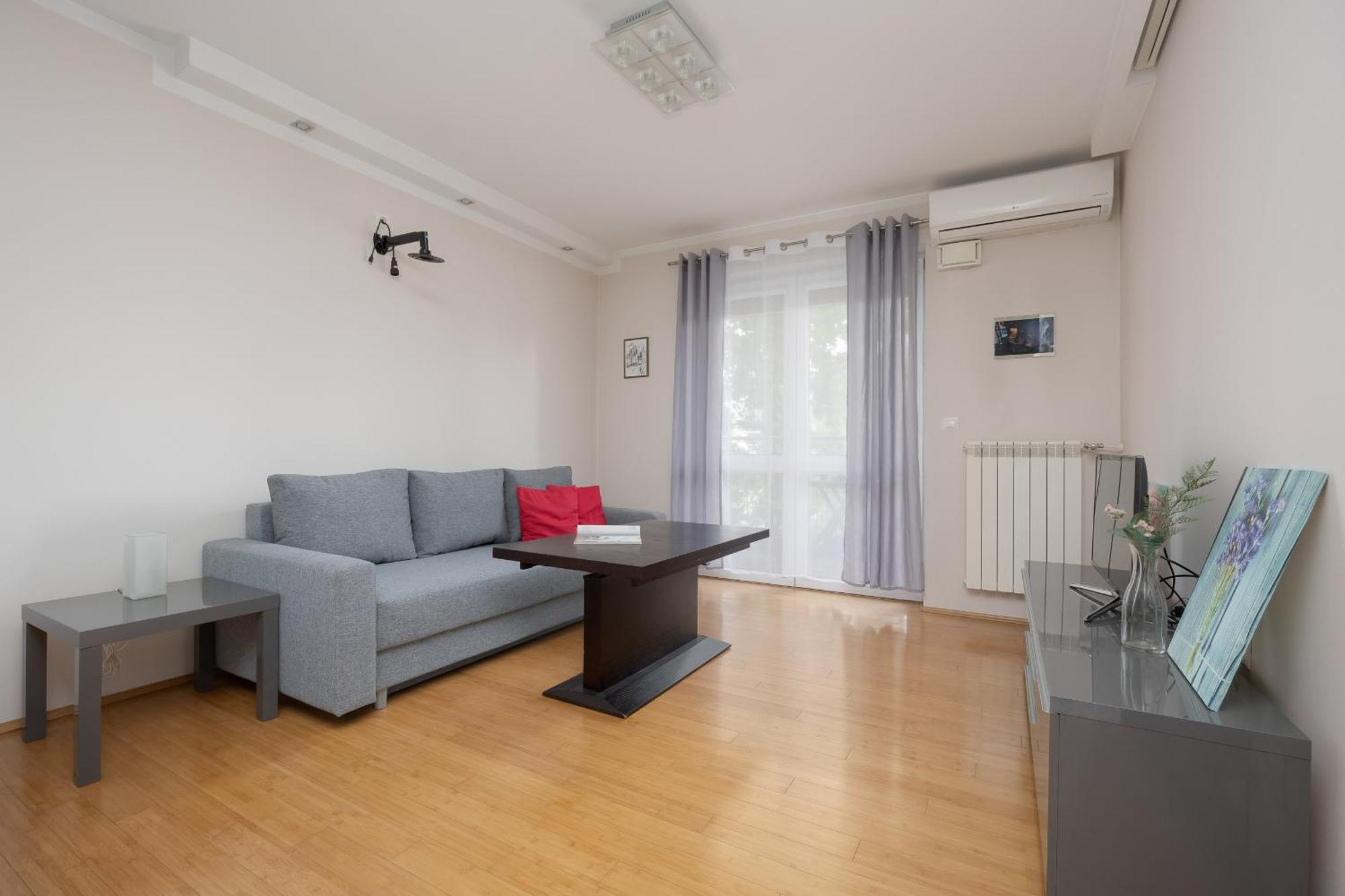 Elegant & Modern With Parking By Renters * Warsaw